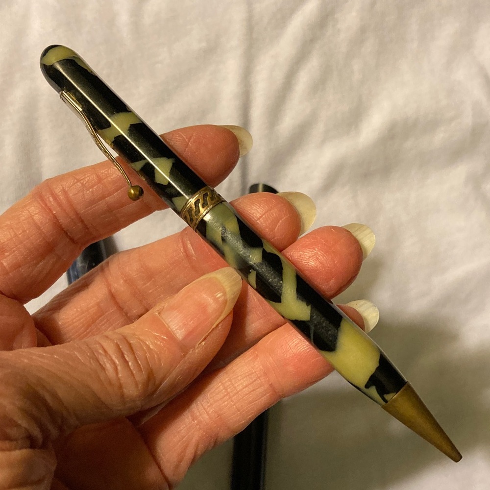 Vintage Ink Pens. Selling 3- One Price - Picture 2 of 10